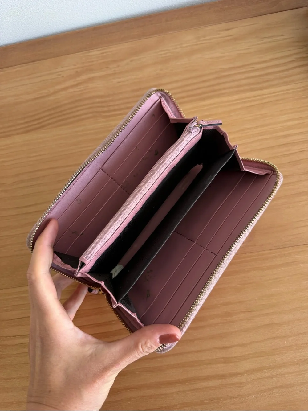 Gucci Pink Embossed GG Zip-Around Leather Wallet